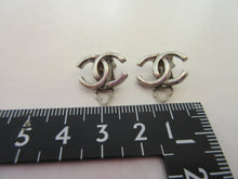 將圖片載入圖庫檢視器 CHANEL/シャネル ココマークイヤリング  銀メッキ  シルバー  イヤリング  20110139