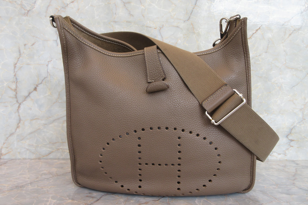 HERMES／エルメス エブリン3GM トリヨンクレマンス エトゥープ □P刻印 ショルダーバッグ 700030007