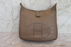 HERMES／エルメス エブリン3GM トリヨンクレマンス エトゥープ □P刻印 ショルダーバッグ 700030007