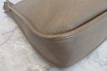 將圖片載入圖庫檢視器 HERMES／エルメス エブリン3GM トリヨンクレマンス エトゥープ □P刻印 ショルダーバッグ 700030007
