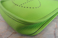 画像をギャラリービューアに読み込む, HERMES／エルメス エブリンTPM トリヨンクレマンス アップルグリーン ショルダーバッグ 700050085
