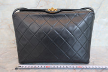 画像をギャラリービューアに読み込む, CHANEL/シャネル マトラッセショルダーバッグ ラムスキン ブラック/ゴールド金具 ショルダーバッグ 700070241
