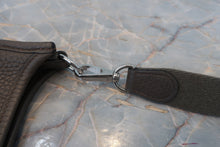 将图片加载到图库查看器，HERMES  EVELYNE TPM Clemence leather Etain A刻印 Shoulder bag 800070134
