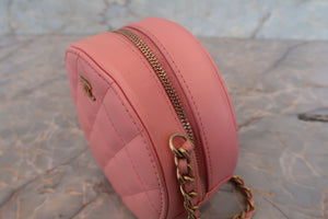 CHANEL/シャネル マトラッセラウンドチェーンショルダーバッグ ラムスキン ピンク/ゴールド金具 ショルダーバッグ 700090023