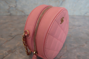 CHANEL/シャネル マトラッセラウンドチェーンショルダーバッグ ラムスキン ピンク/ゴールド金具 ショルダーバッグ 700090023