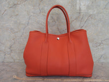 将图片加载到图库查看器，HERMES GARDEN PARTY PM Negonda leather Sanguine □P刻印 Tote bag 600120042
