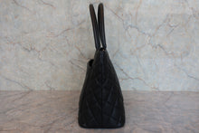 Load image into Gallery viewer, CHANEL Medallion Tote Caviar skin Black/Silver hadware Tote bag 800090071

