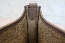 将图片加载到图库查看器，HERMES  EVELYNE TPM Clemence leather Etain A刻印 Shoulder bag 800070134

