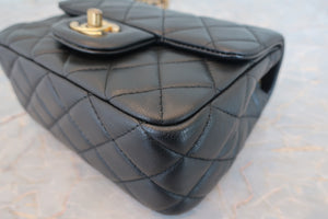 CHANEL/香奈儿 迷你CF 链条包 羊皮 Black/Gold hadware(黑色/金色金属) 肩背包 700070250