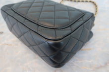 将图片加载到图库查看器，CHANEL/香奈儿 迷你CF 链条包 羊皮 Black/Gold hadware(黑色/金色金属) 肩背包 700070250
