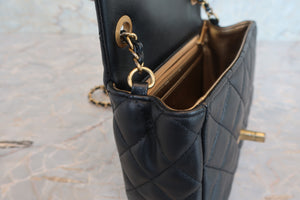 CHANEL/香奈儿 迷你CF 链条包 羊皮 Black/Gold hadware(黑色/金色金属) 肩背包 700070250
