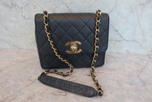 画像をギャラリービューアに読み込む, CHANEL/シャネル マトラッセチェーンショルダーバッグ キャビアスキン ブラック/ゴールド金具 ショルダーバッグ 800030077
