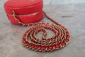 CHANEL/シャネル マトラッセラウンドチェーンショルダーバッグ キャビアスキン レッド/ゴールド金具 ショルダーバッグ 700090026