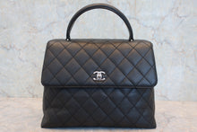 将图片加载到图库查看器，CHANEL/香奈儿 CF 梯形 手提包 荔枝皮 Black/Silver hadware(黑色/银色金属) 手提包 800060110

