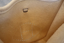 将图片加载到图库查看器，HERMES  EVELYNE TPM Clemence leather Nata Z刻印 Shoulder bag 800020067
