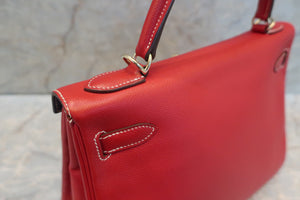 HERMES KELLY 32 Verso Epsom leather Rouge casaque/Blue thalassa □P Engraving Shoulder bag 500110198
