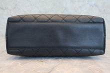 将图片加载到图库查看器，CHANEL/香奈儿 CF 梯形 手提包 荔枝皮 Black/Silver hadware(黑色/银色金属) 手提包 800060110
