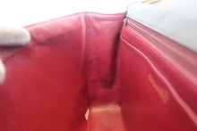 Load image into Gallery viewer, CHANEL Medium Matelasse single flap chain shoulder bag Lambskin Black/Gold hadware Shoulder bag 700120199
