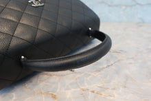 将图片加载到图库查看器，CHANEL/香奈儿 CF 梯形 手提包 荔枝皮 Black/Silver hadware(黑色/银色金属) 手提包 800060110
