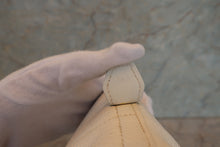 画像をギャラリービューアに読み込む, HERMES／エルメス ボリード35 トリヨンクレマンス ホワイト □H刻印 ショルダーバッグ 700100055
