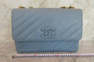 CHANEL/シャネル バイアスステッチチェーンショルダーバッグ キャビアスキン ライトブルー/ゴールド金具 ショルダーバッグ 700080186