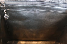 将图片加载到图库查看器，CHANEL/香奈儿 CF 梯形 手提包 荔枝皮 Black/Silver hadware(黑色/银色金属) 手提包 800060110
