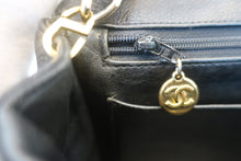 画像をギャラリービューアに読み込む, CHANEL/シャネル マトラッセチェーンショルダーバッグ キャビアスキン ブラック/ゴールド金具 ショルダーバッグ 800030077
