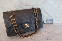 画像をギャラリービューアに読み込む, CHANEL/シャネル マトラッセＷフラップＷチェーンショルダーバッグ ラムスキン ブラック/ゴールド金具 ショルダーバッグ 800090089
