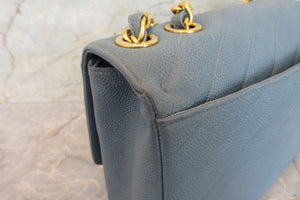 CHANEL/シャネル バイアスステッチチェーンショルダーバッグ キャビアスキン ライトブルー/ゴールド金具 ショルダーバッグ 700080186