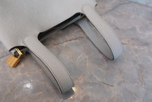 将图片加载到图库查看器，HERMES PICOTIN LOCK PM  Clemence leather Blue pale Z刻印 Hand bag 600090065
