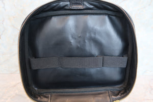 CHANEL/シャネル ココマーク2WAYバニティ キャビアスキン ブラック/ゴールド金具 バニティ 700070261