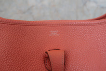 將圖片載入圖庫檢視器 HERMES／エルメス エブリン3ＰＭ トリヨンクレマンス クレヴェット □Q刻印 ショルダーバッグ 800040145
