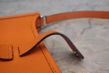 画像をギャラリービューアに読み込む, HERMES／エルメス エブリンTPM ヴォーエプソン オレンジ □H刻印 ショルダーバッグ 800060093
