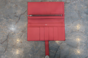 HERMES／エルメス ベアンスフレ ヴォーエプソン ローズリップスティック C刻印 財布 700060155