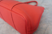 Load image into Gallery viewer, HERMES  GARDEN PARTY PM Country leather Rouge casaque X Engraving Tote bag 800040141
