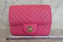 將圖片載入圖庫檢視器 CHANEL/シャネル Vステッチチェーンショルダーバッグ ラムスキン ピンク/ゴールド金具 ショルダーバッグ 700050123
