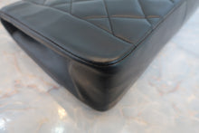 将图片加载到图库查看器，CHANEL/香奈儿 戴妃 CF 链条包 羊皮 Black/Gold hadware(黑色/金色金属) 肩背包 800030078
