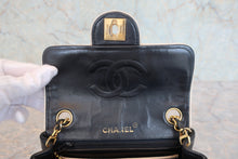 Load image into Gallery viewer, CHANEL Mini Matelasse chain shoulder bag Lambskin Black/White/Gold hadware Shoulder bag 800080235
