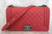 画像をギャラリービューアに読み込む, CHANEL/シャネル ボーイシャネルチェーンショルダーバッグ ソフトキャビアスキン レッド/シルバー金具 ショルダーバッグ 700070069
