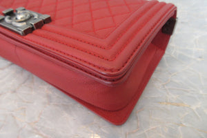 CHANEL/シャネル ボーイシャネルチェーンショルダーバッグ ソフトキャビアスキン レッド/シルバー金具 ショルダーバッグ 700070069