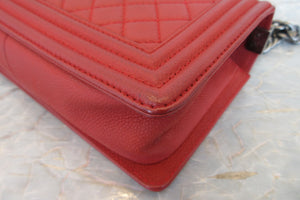 CHANEL/シャネル ボーイシャネルチェーンショルダーバッグ ソフトキャビアスキン レッド/シルバー金具 ショルダーバッグ 700070069