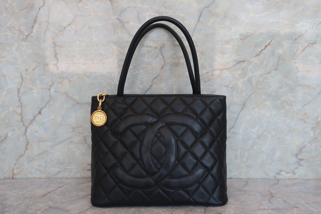 CHANEL/シャネル 復刻トート キャビアスキン ブラック/ゴールド金具 トートバッグ 700060236