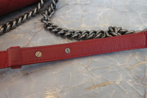 CHANEL/シャネル ボーイシャネルチェーンショルダーバッグ ソフトキャビアスキン レッド/シルバー金具 ショルダーバッグ 700070069