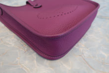 将图片加载到图库查看器，HERMES EVELYNE TPM Clemence leather Anemone Y刻印 Shoulder bag 800080012
