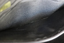 Load image into Gallery viewer, CHANEL Matelasse chain shoulder bag Lambskin Black/Gold hadware Shoulder bag 700120213
