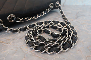 CHANEL/シャネル 中マトラッセシングルフラップチェーンショルダーバッグ キャビアスキン ブラック/シルバー金具 ショルダーバッグ 700070267