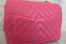 將圖片載入圖庫檢視器 CHANEL/シャネル Vステッチチェーンショルダーバッグ ラムスキン ピンク/ゴールド金具 ショルダーバッグ 700050123

