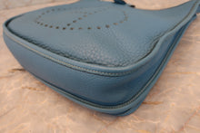 画像をギャラリービューアに読み込む, HERMES／エルメス エブリン2ＰＭ トリヨンクレマンス ブルージーン □H刻印 ショルダーバッグ 700110093
