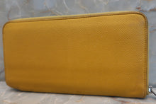 Load image into Gallery viewer, HERMES Azapp Long Silkin Epsom leather/Silk Soleil D Engraving Wallet 500100236
