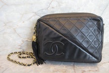 将图片加载到图库查看器，CHANEL/香奈儿 CF 流苏 链条 肩背包 羊皮 Black/Gold hadware(黑色/金色金属) 肩背包 700010001
